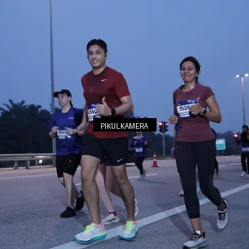 Runner Photo 7330866