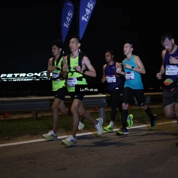 Runner Photo 7330867