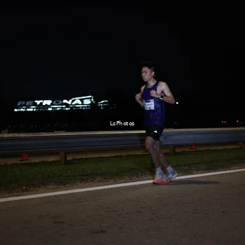 Runner Photo 7330875