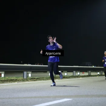 Runner Photo 7330894