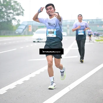 Runner Photo 7330924