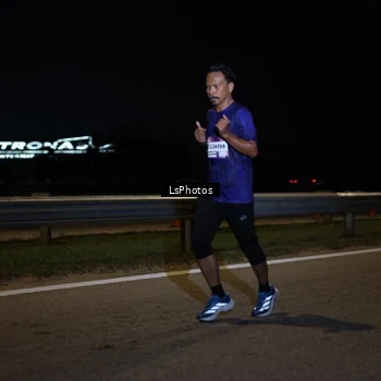 Runner Photo 7330972