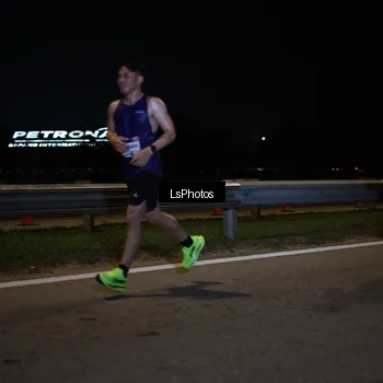 Runner Photo 7331004