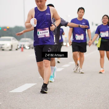 Runner Photo 7331013