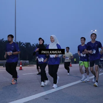 Runner Photo 7331025
