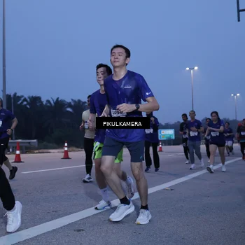 Runner Photo 7331058