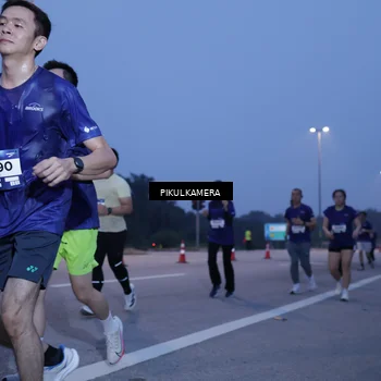 Runner Photo 7331071