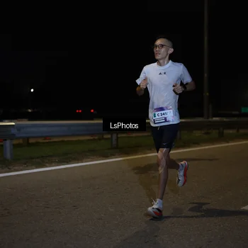Runner Photo 7331094