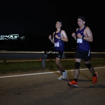 Runner Photo 7331303