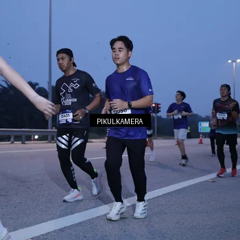 Runner Photo 7331386