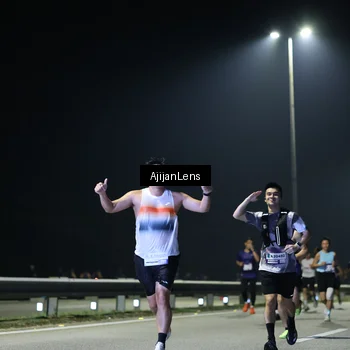 Runner Photo 7331400