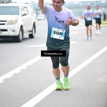 Runner Photo 7331429