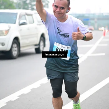 Runner Photo 7331496