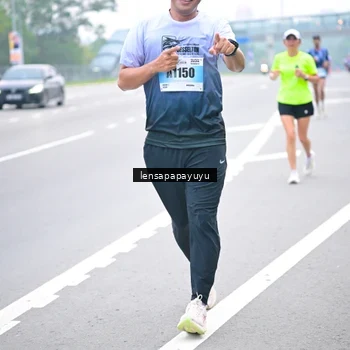 Runner Photo 7331615