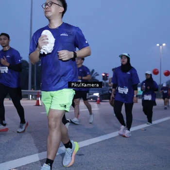 Runner Photo 7331966
