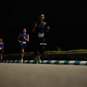 Runner Photo 7331998