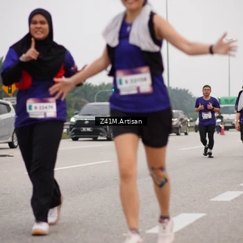 Runner Photo 7332001