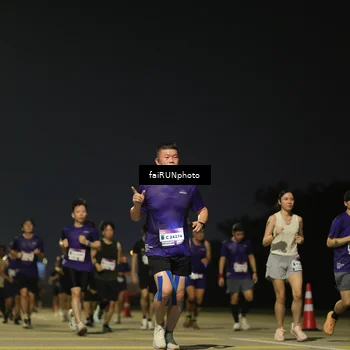 Runner Photo 7332005