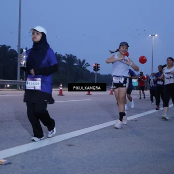 Runner Photo 7332053
