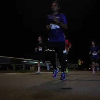 Runner Photo 7332059