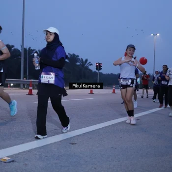 Runner Photo 7332070