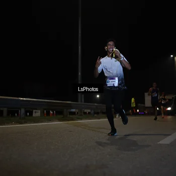 Runner Photo 7332349