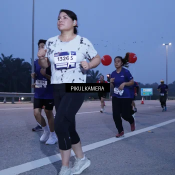 Runner Photo 7332354