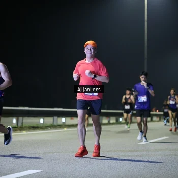 Runner Photo 7332419