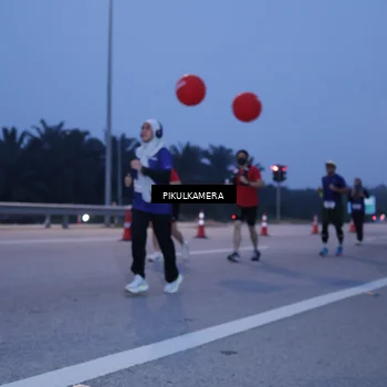 Runner Photo 7332444
