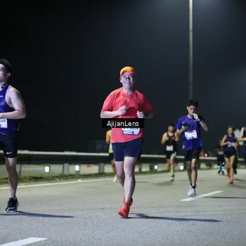 Runner Photo 7332449