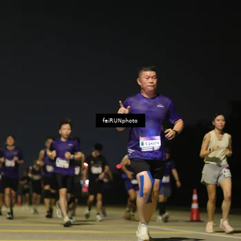 Runner Photo 7332591