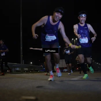 Runner Photo 7332605