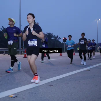 Runner Photo 7332677