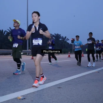 Runner Photo 7332709
