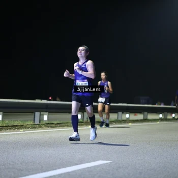 Runner Photo 7332755