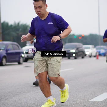 Runner Photo 7332800