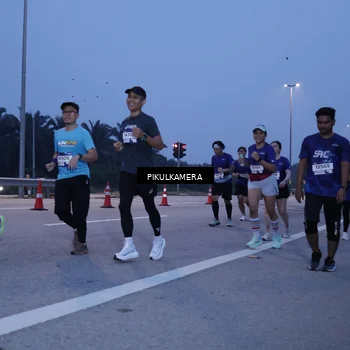 Runner Photo 7332835