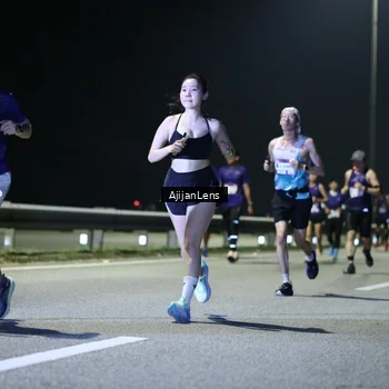 Runner Photo 7332892