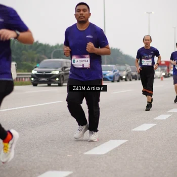 Runner Photo 7332972