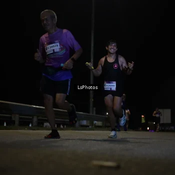 Runner Photo 7333006