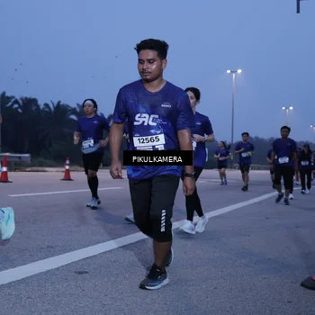 Runner Photo 7333029
