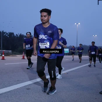 Runner Photo 7333043