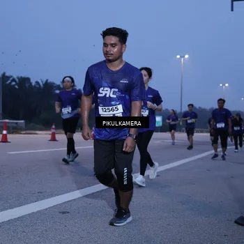 Runner Photo 7333052