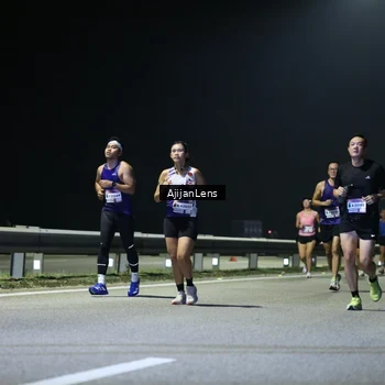Runner Photo 7333078