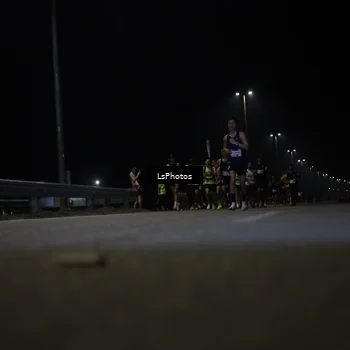 Runner Photo 7333102