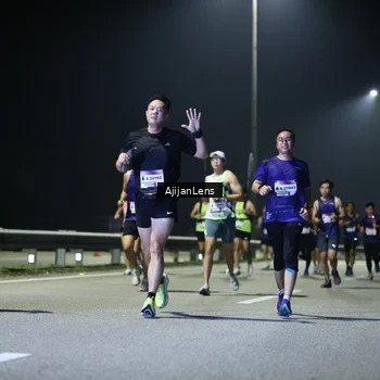 Runner Photo 7333105