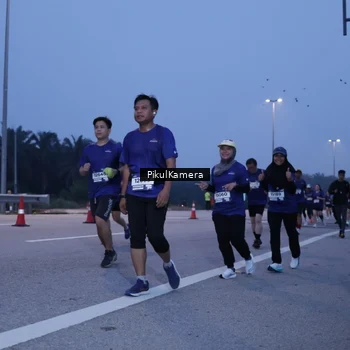 Runner Photo 7333308