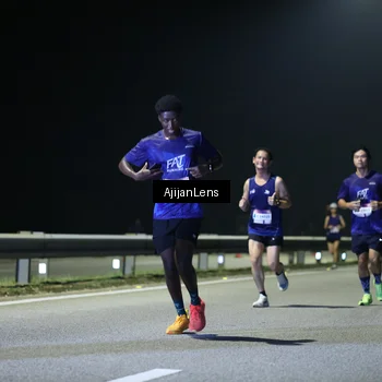Runner Photo 7333497