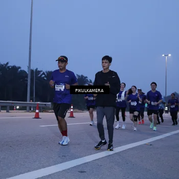 Runner Photo 7333590