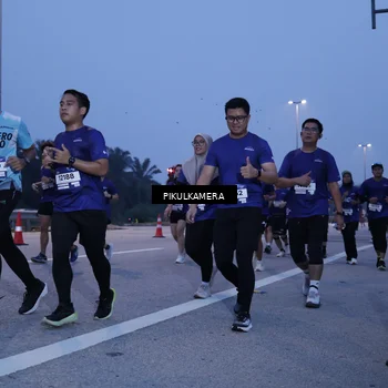 Runner Photo 7333893